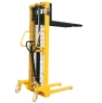 Гидравлический штабелер с регулируемыми вилами SFH1516 незаменим на складах с вертикальным складированием товаров, при разгрузке и погрузке транспорта. Грузоподъемность 1500 кг. Высота подъема 1600 мм.